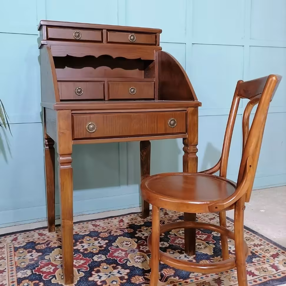 میزتحریر و صندلی کلاسیک قهوه ای ولیعصر (پس کرایه)