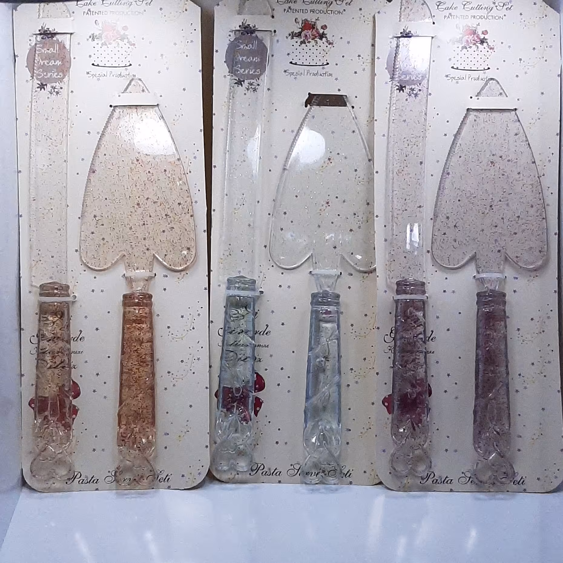 کیک بری پلاستیک فشرده