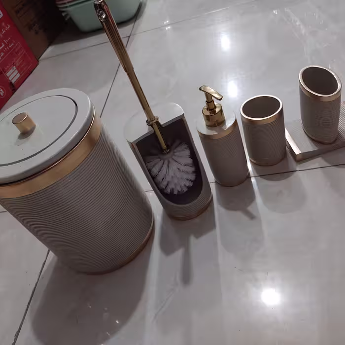 ست سرویس بهداشتیی