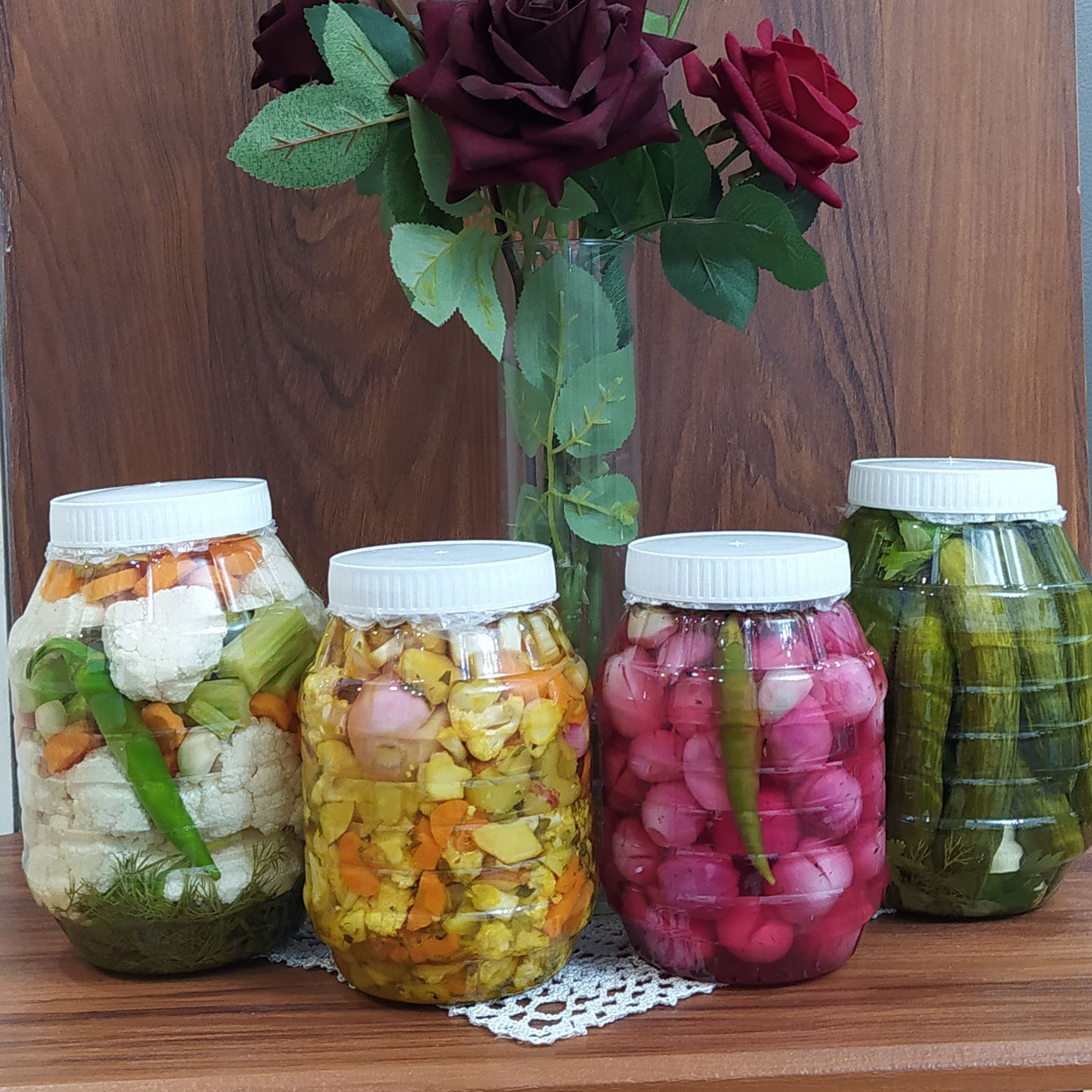 پک ترشی و شور بی نظیر با تخفیف عالی (4 عددی)