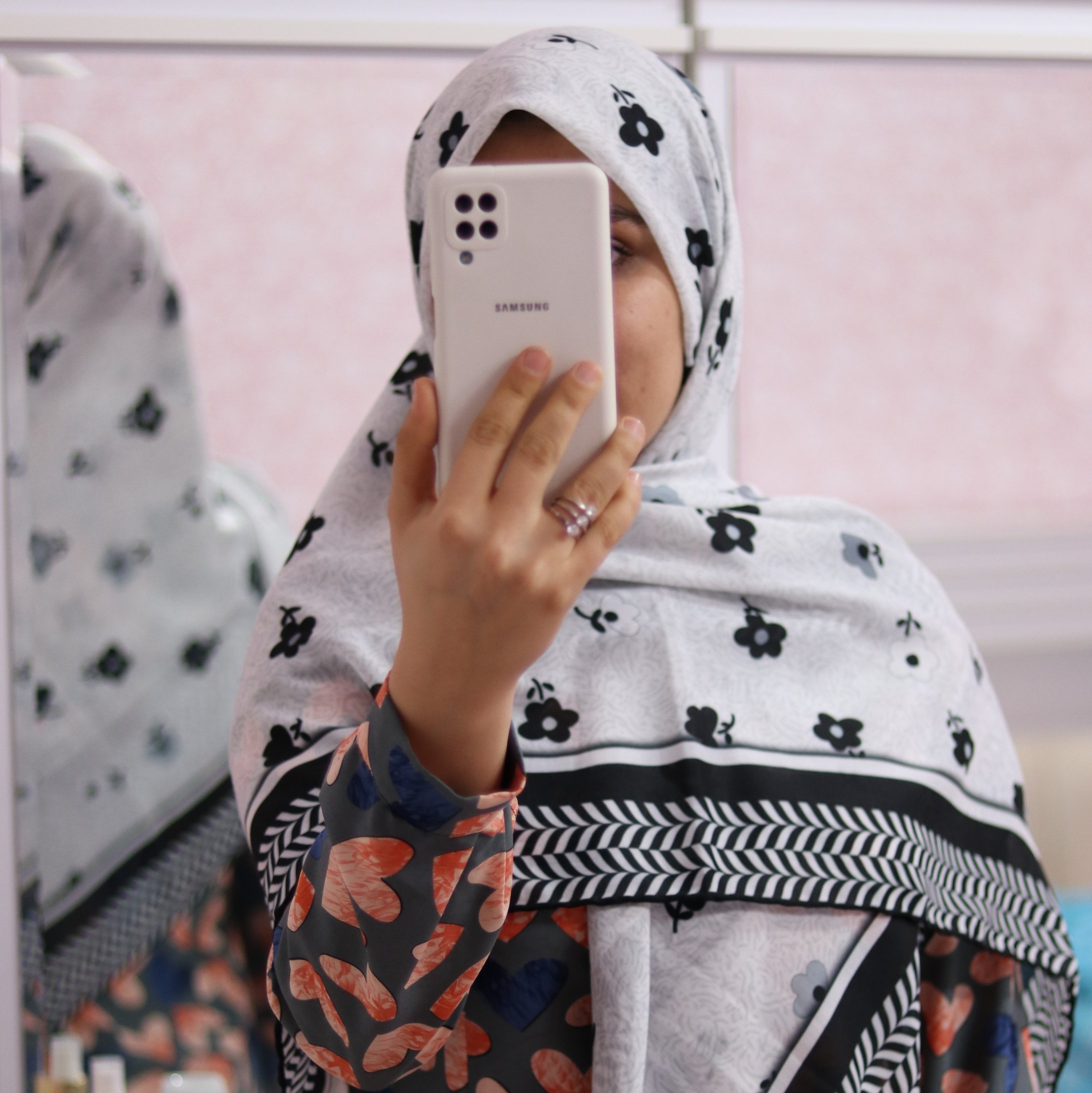 روسری نخی قواره دار 