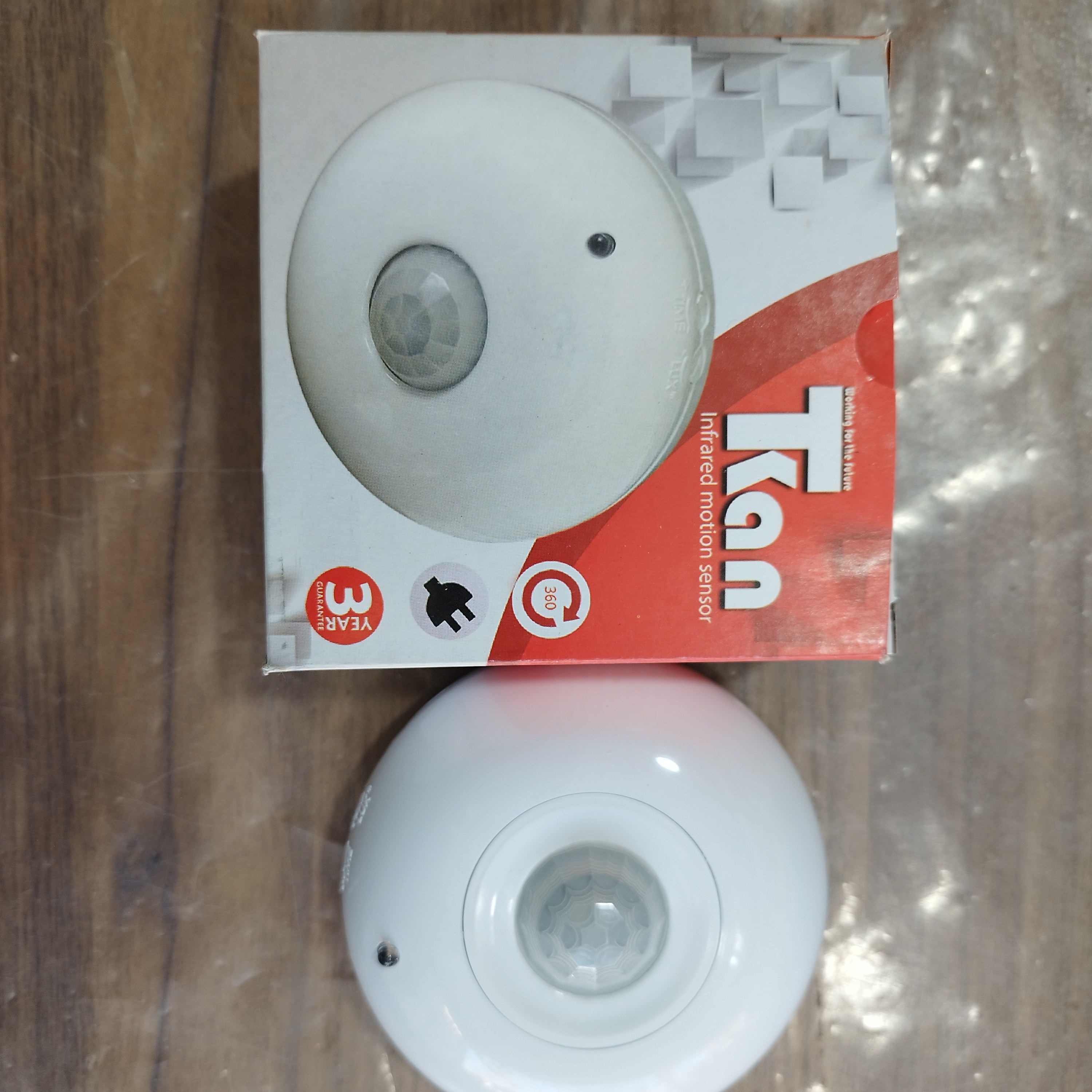 سنسور حرکت تیکان