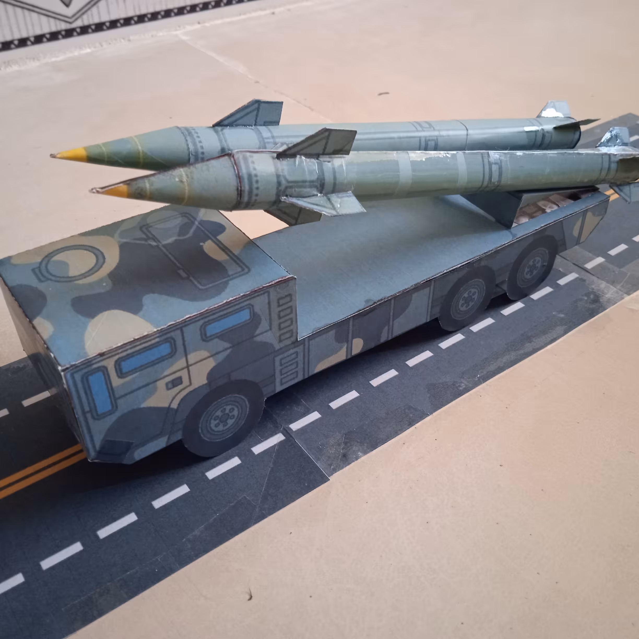 کیت ساخت ماکت کامیون موشک انداز استتارجنگلی