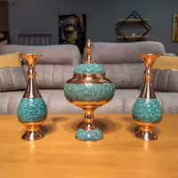ست سه تکه فیروزه کوبی شکلات خوری ارتفاع 30 و گلدان صراحی ا تفاع 25 برند گوهر