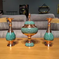 ست سه تکه فیروزه کوبی شکلات خوری ارتفاع 30 و گلدان صراحی ا تفاع 25 برند گوهر