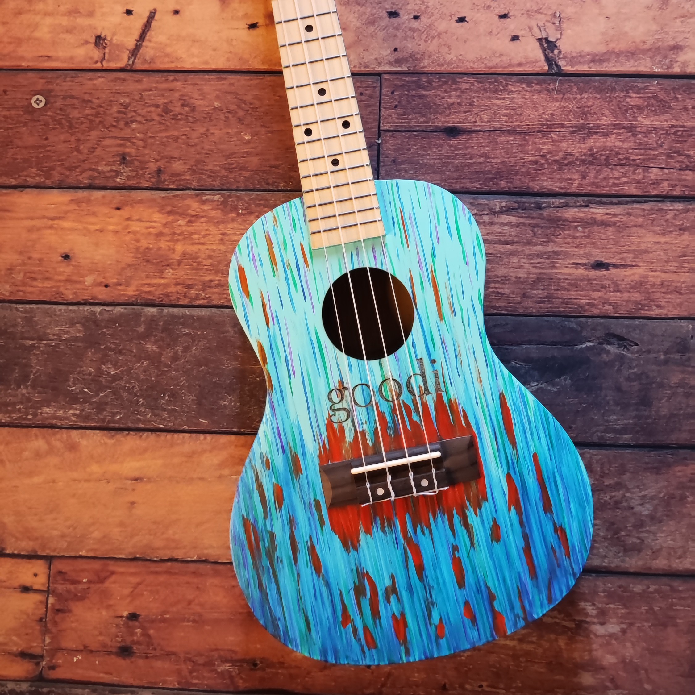 یوکللی آبی کنسرت