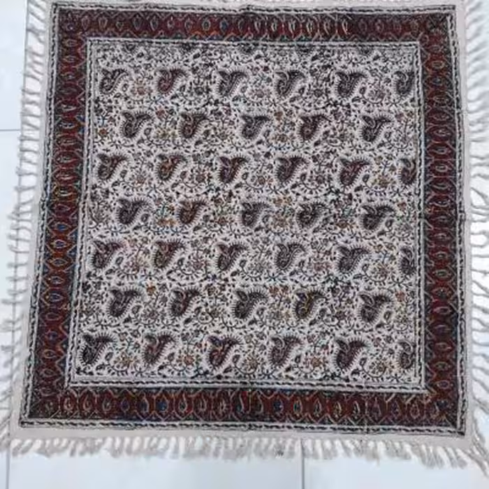 رومیزی و سفره قلمکار اصفهان  طرح سنتی سلسله درجه یک 1×1 متر