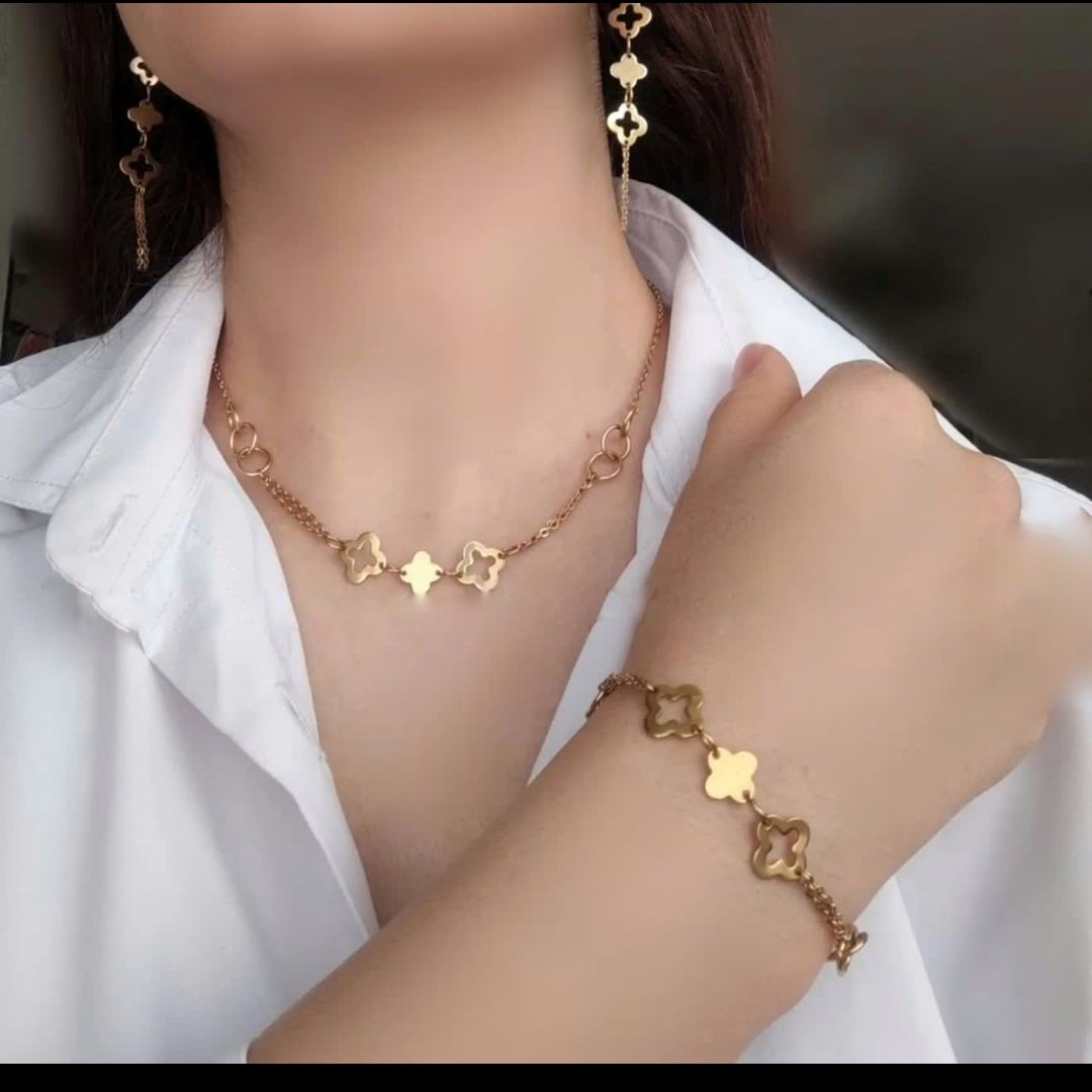 ست گردنبند و دستبند و گوشواره تمام استیل ونکلیف