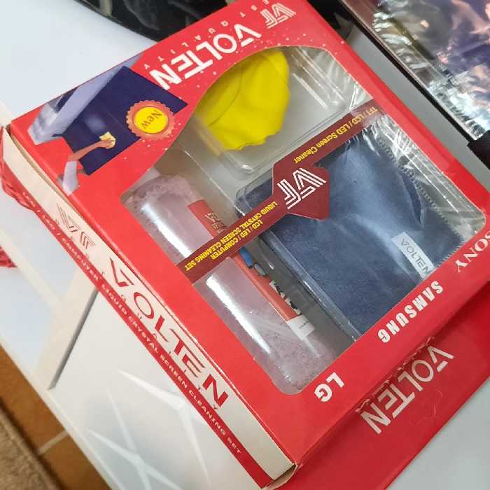 پاک کننده و تمیز کننده مخصوص گلس تلویزیون