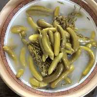 محصولات ارگانیک مانی مُن،خیارشور هلندی ریزومجلسی ،تهیه شده با سرکه ی خانگی ،ترد و خوشمزه،طعمی متفاوت ،4 کیلویی