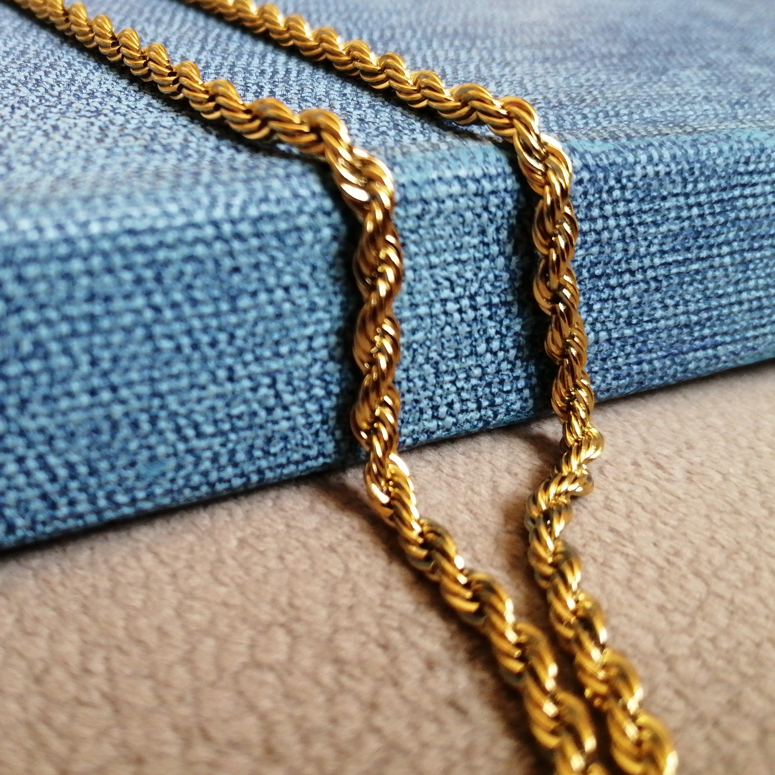 زنجیرطنابی،گردنبند طنابی 