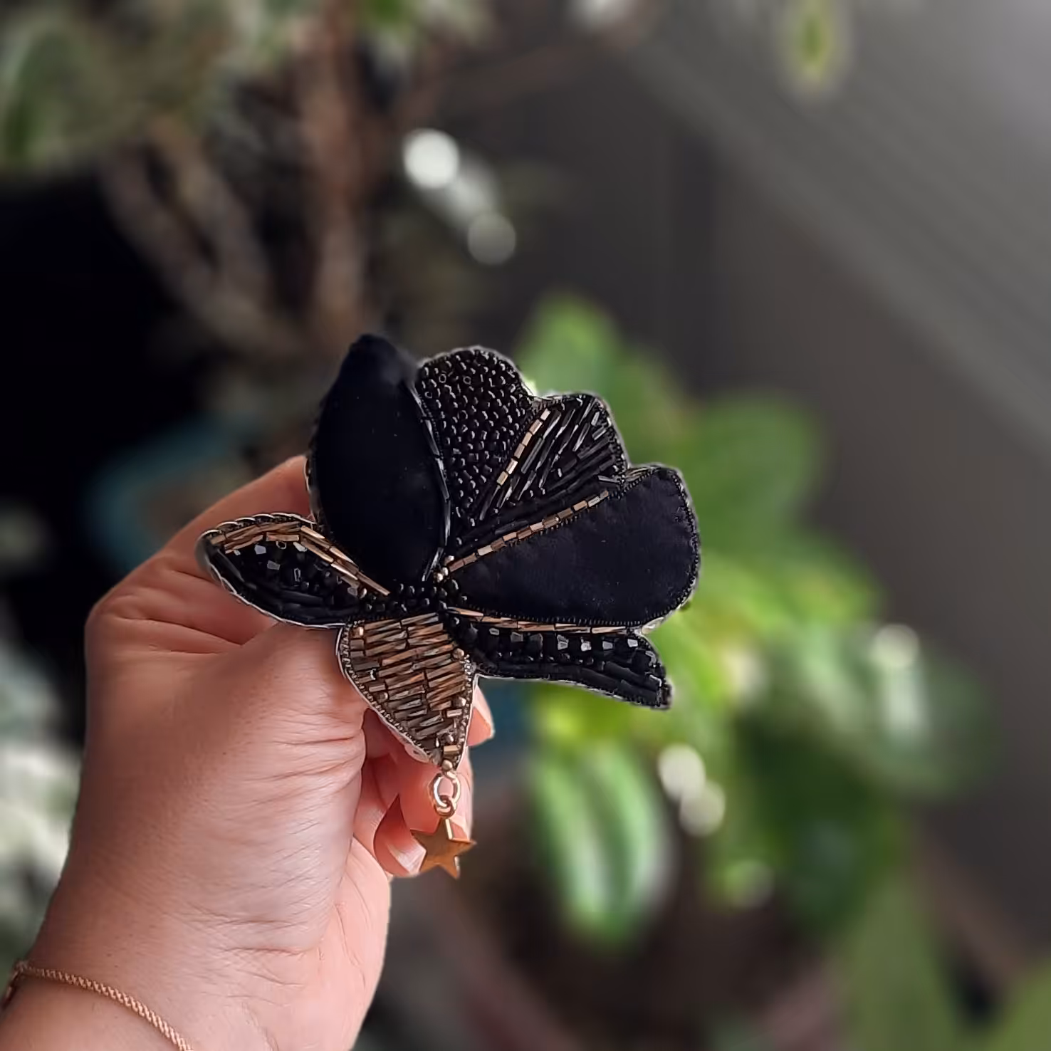 گلسینه ترکیبی مخمل وجواهر دوزی