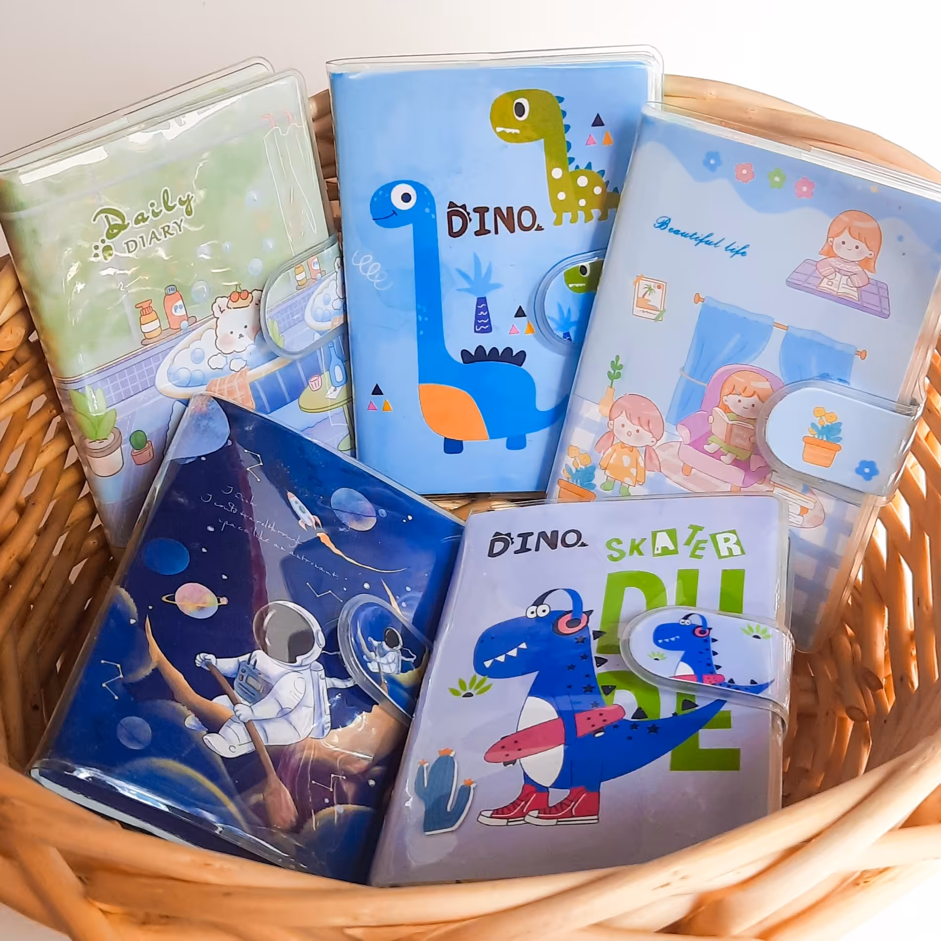 دفترچه جلد دار در چسبی