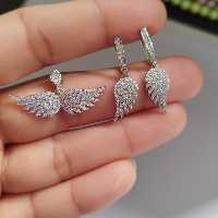 نیم ست نقره عیار925 با روکش طلا سفید طرح جواهری 