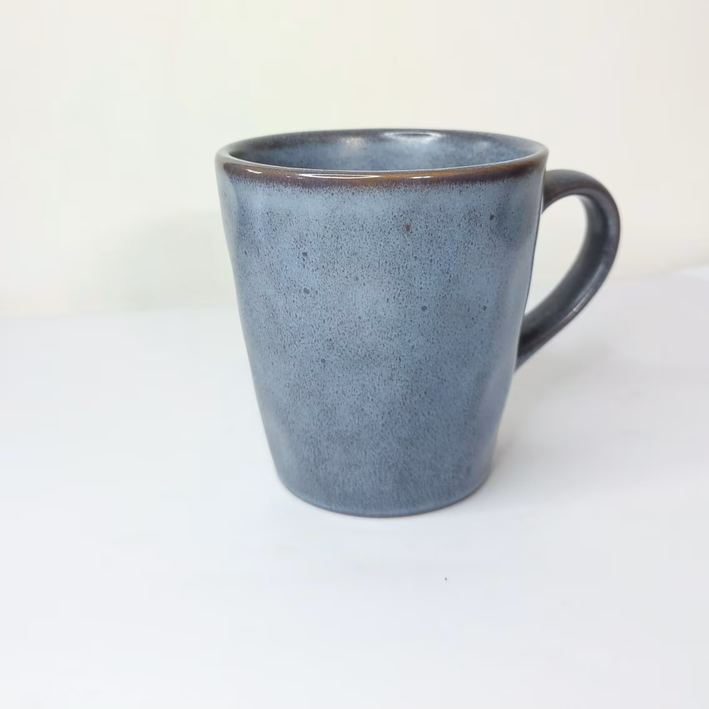 لیوان ،ماگ سرامیکی خارجی بدون درب لعاب داخل و بیرون ماگ یکدست و با کیفیت عالی 