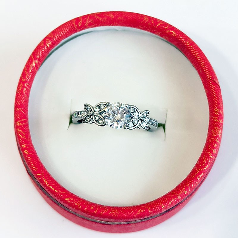 انگشتر نقره تک نگین زنانه (925)silver ring