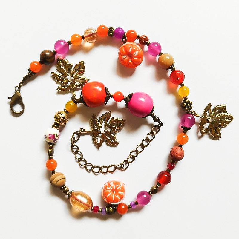 دستبند دو دور سنگی مدل ضحی با سنگ های ارگانیک و پرانرژی و تم رنگی شاد و گرم