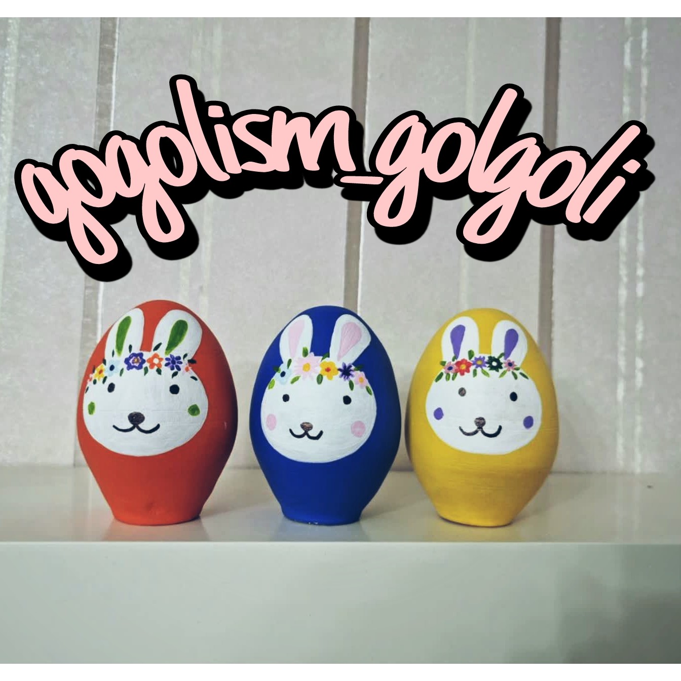 تخم مرغ هفت سین خرگوشی با سفال طراحی شده با رنگ اکریلیک 