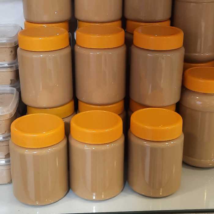 کره بادام زمینی 500گرمی تهیه شده از بادام زمینی بدون پوست سایز کوچک 