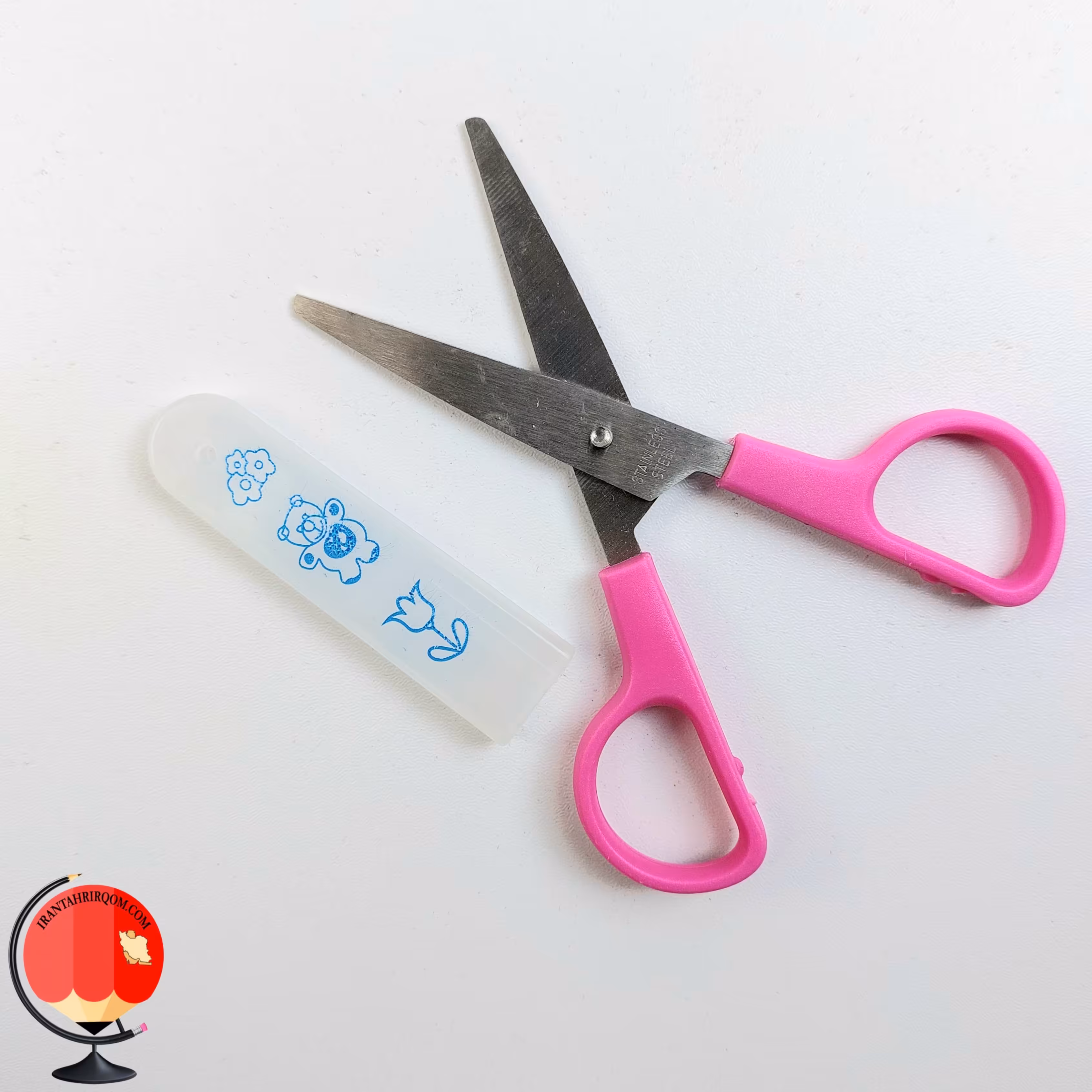 قیچی کوچک غلاف دار صورتی کد 29105