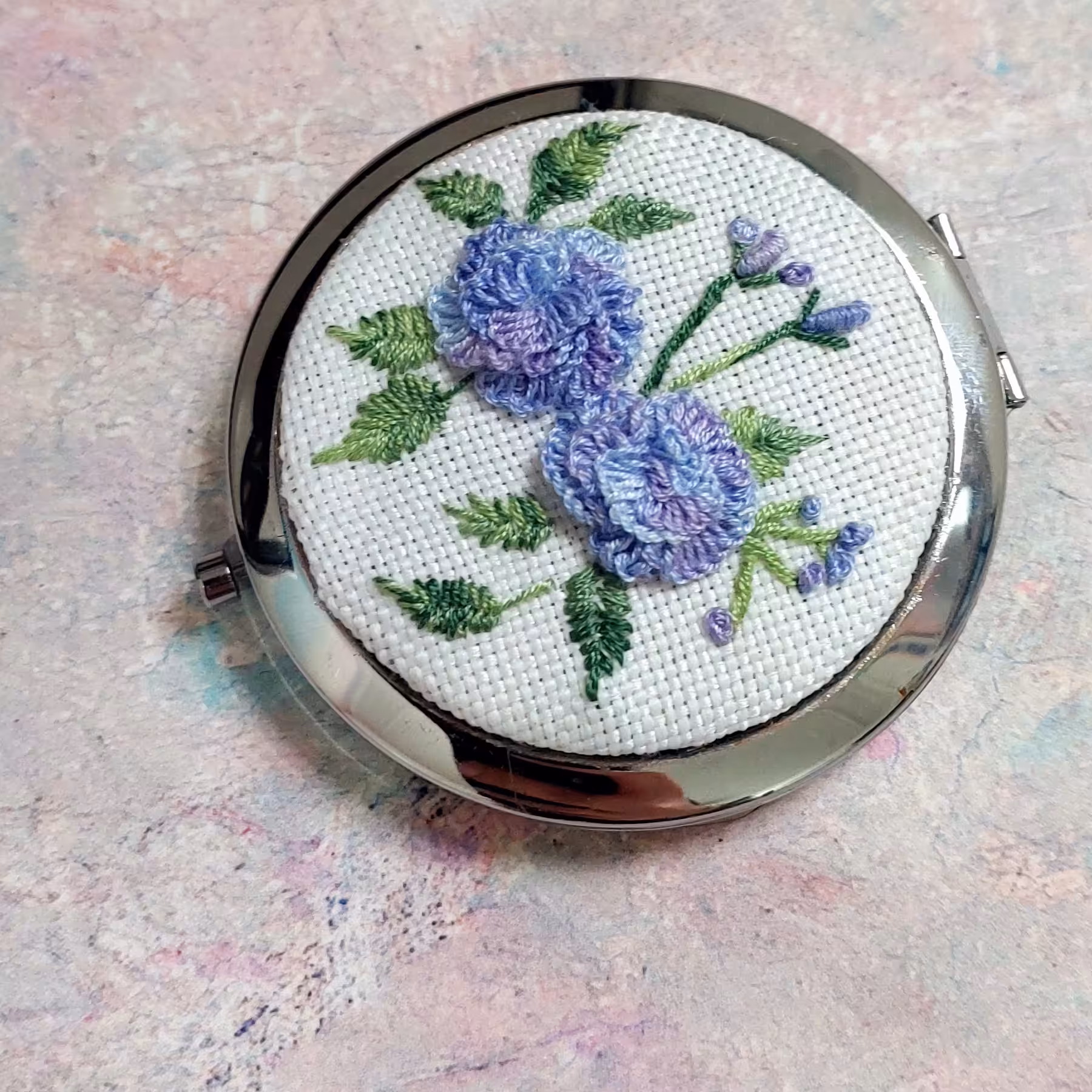 آینه  گلدوزی