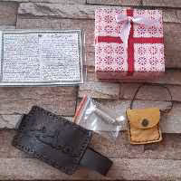 حرز  امام جواد روی پوست آهو متن سه حرز شریف روی پوست با کیف چرم طبیعی و استوانه نقره باتربت و نگین هدیه ارسال رایگان 