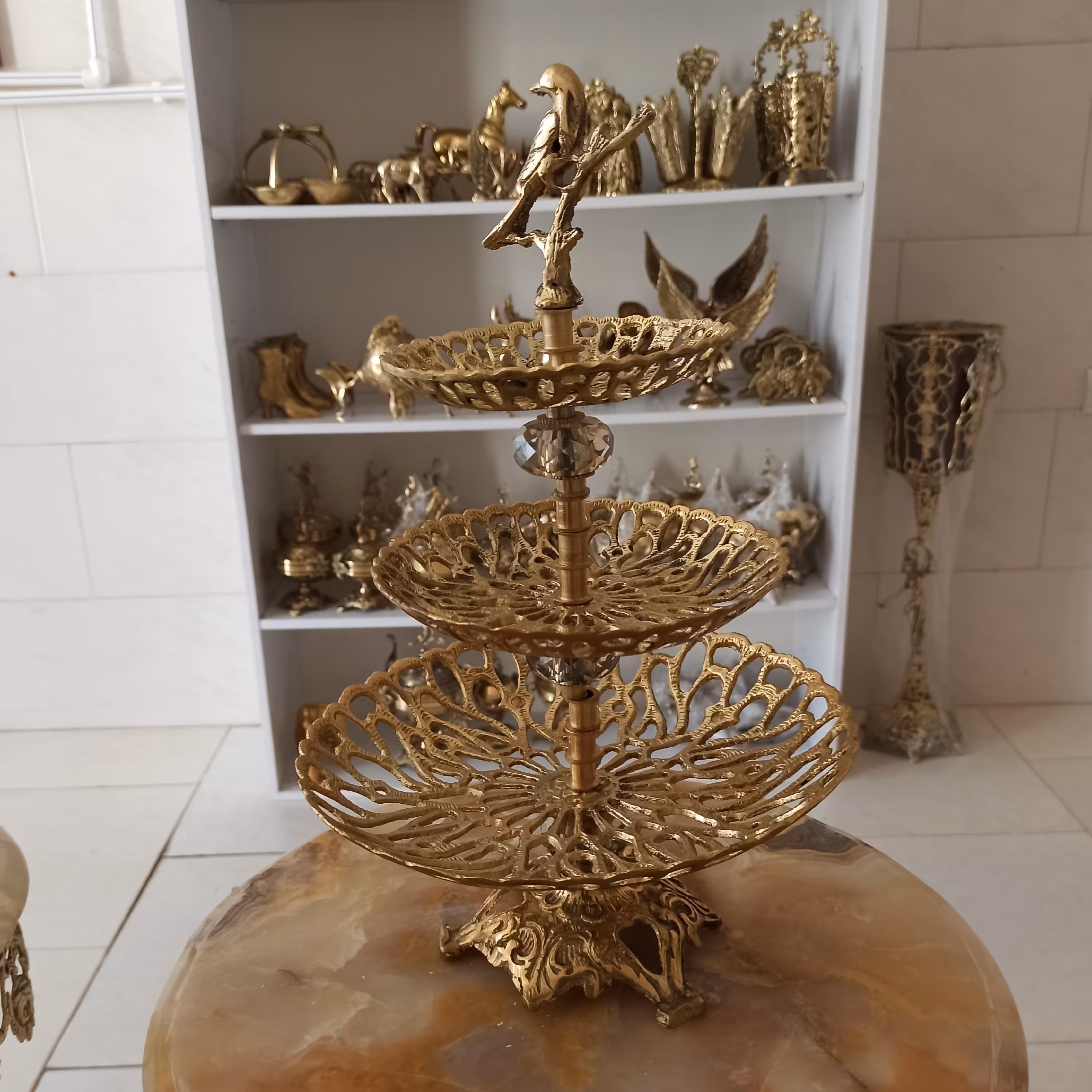 شیرینی خوری 3طبقه بزرگ