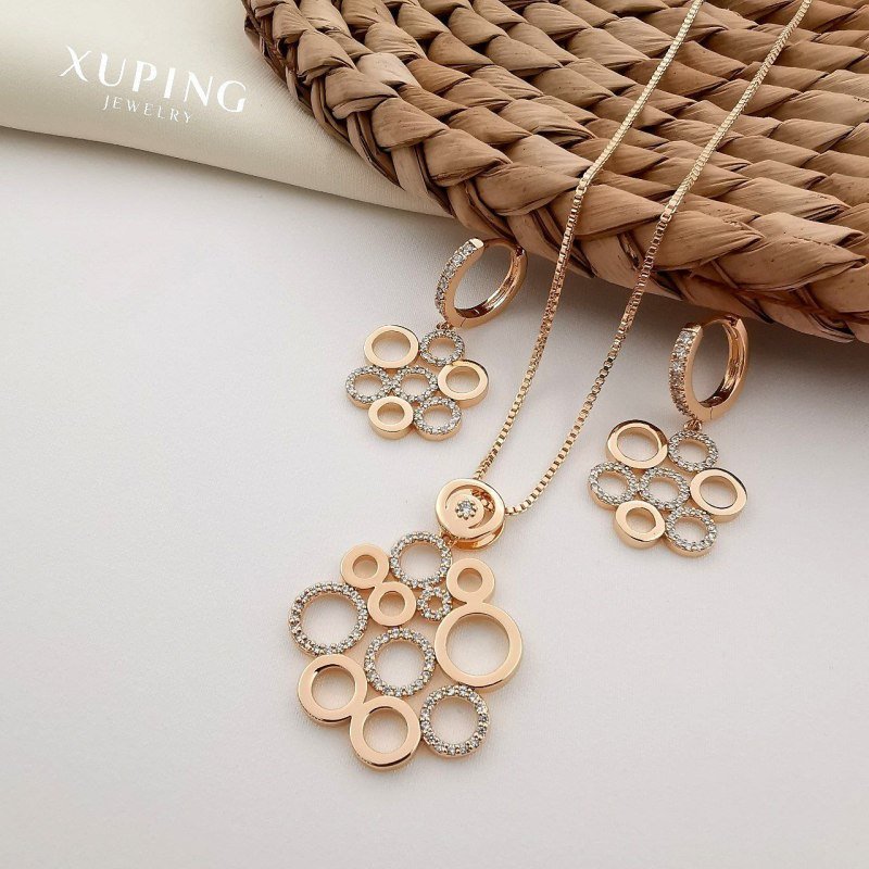 نیمست نگیندارطرح طلا با زنجیر دریم