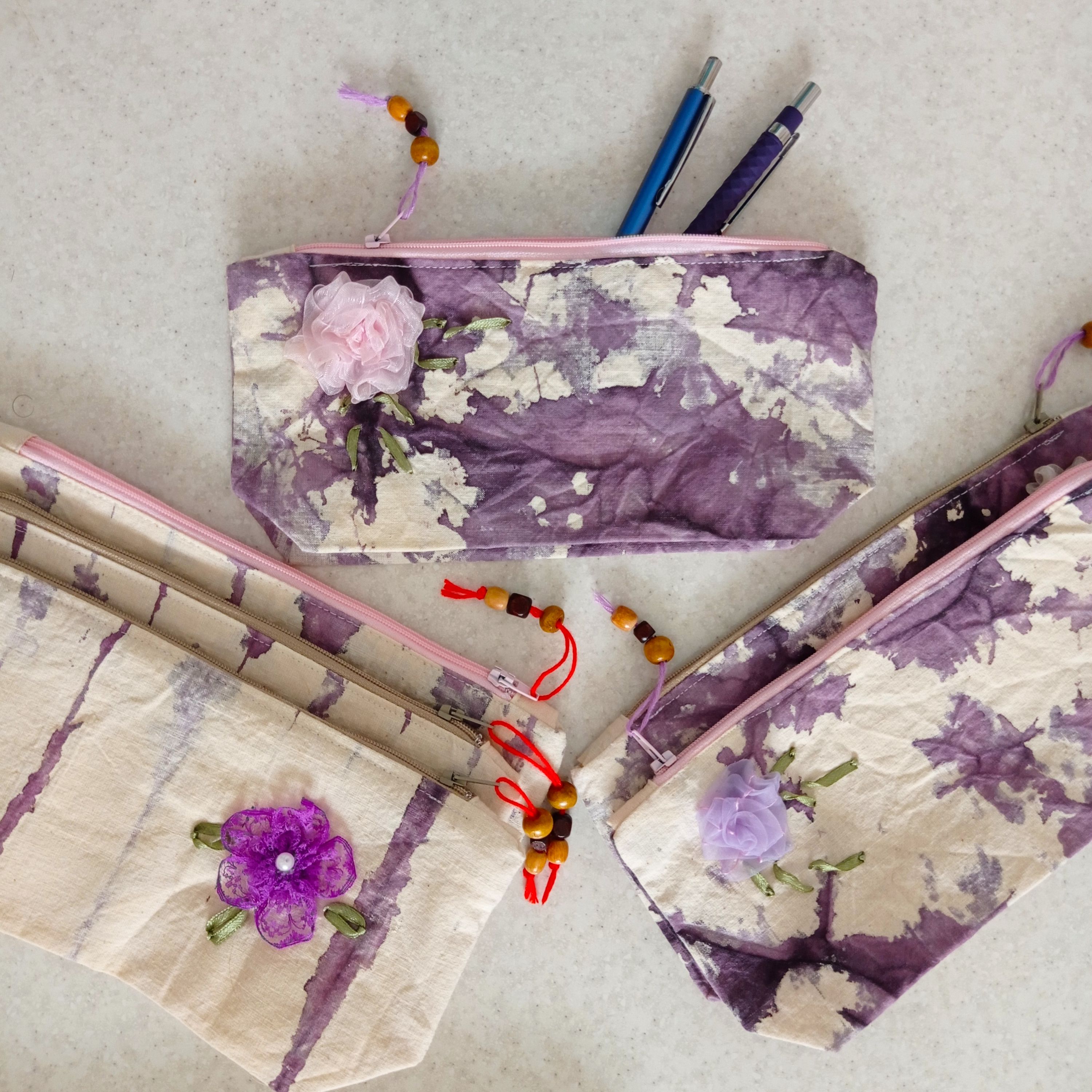 جامدادی پارچه ای با چاپ دستی