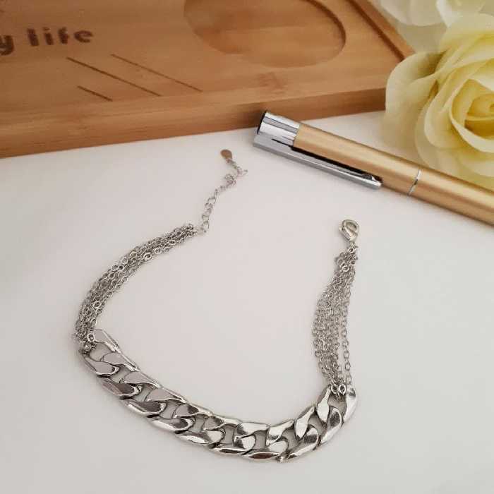 دستبند کد8198طرح طلا. آبکاری طلا. رنگ ثابت. ضدحساسیت