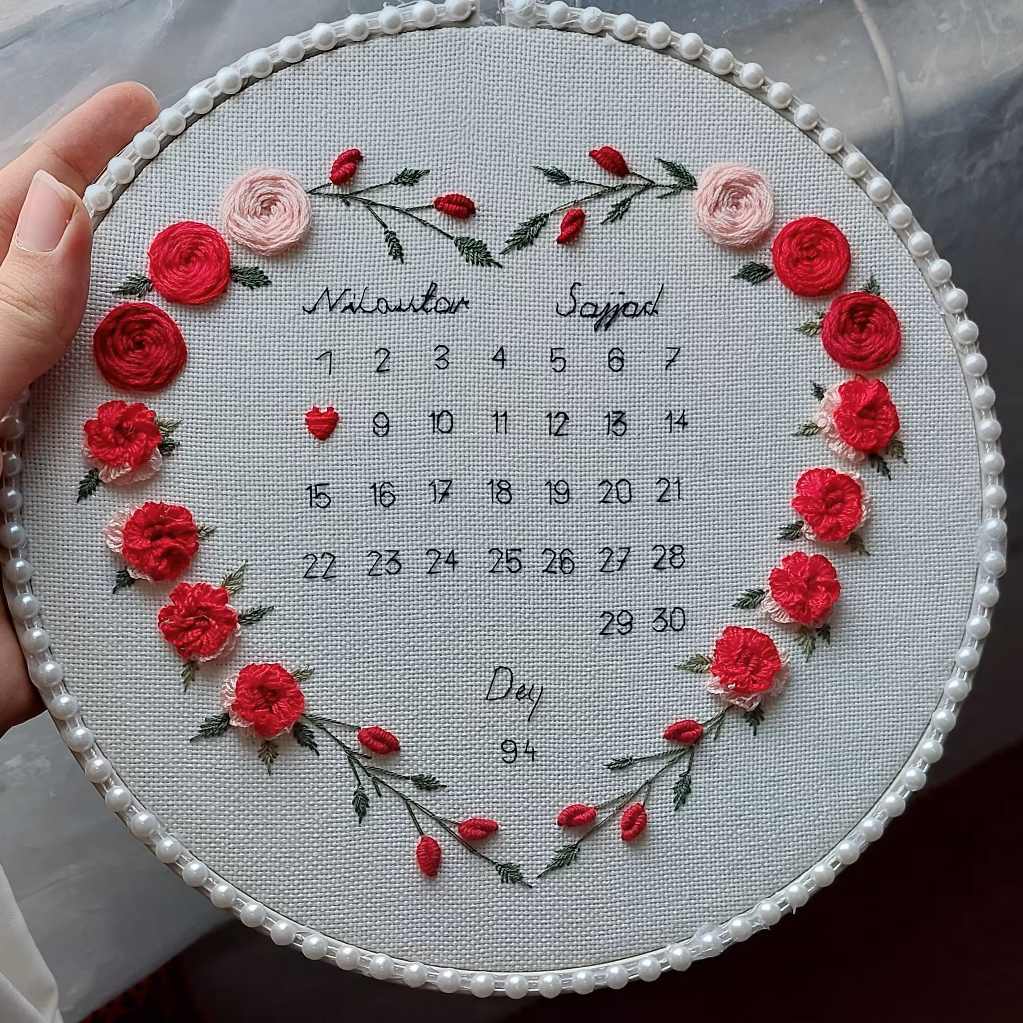 گلدوزی تقویم طرح قلب