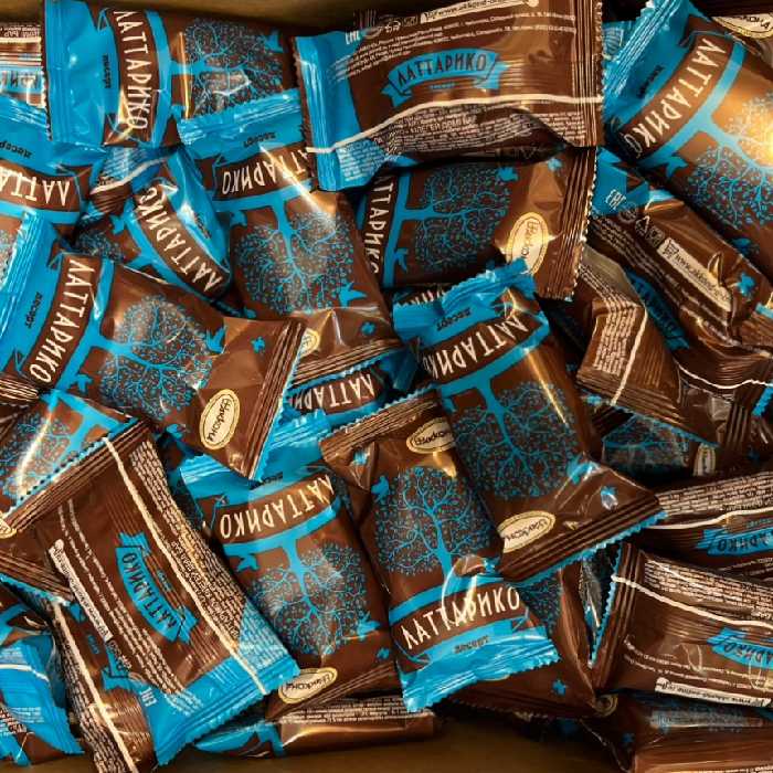 شکلات بستنی زمستانی ساده برند روسی آکوها 