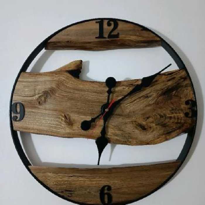 ساعت دیواری چوبی