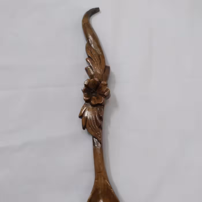 ملاقه چوبی منبت