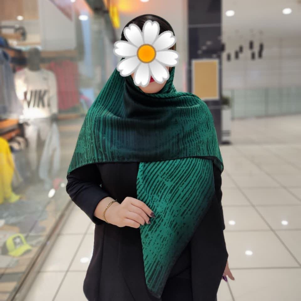 روسری قواره بزرگ سوپر نخ  دور دست دوز
