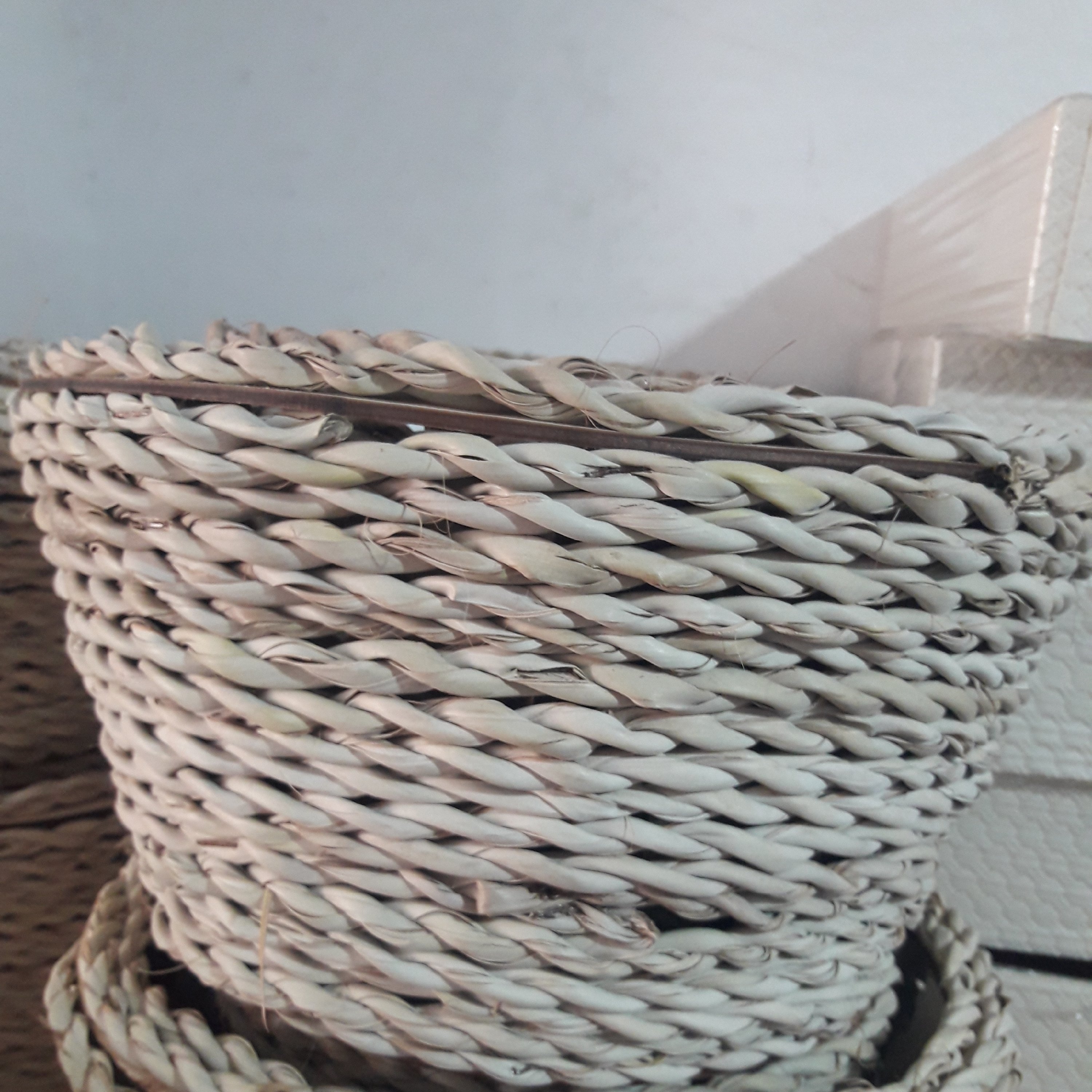 سبدحصیری تزیین گل2 تکه