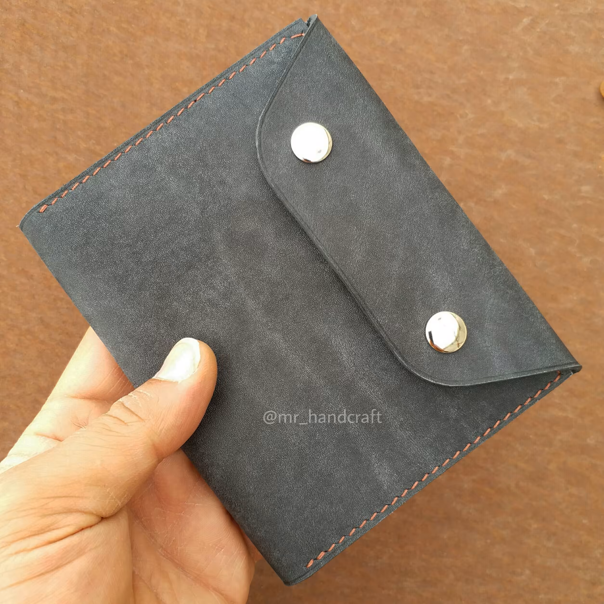 کیف پاسپورتی همراه با جای کارت و اسکناس