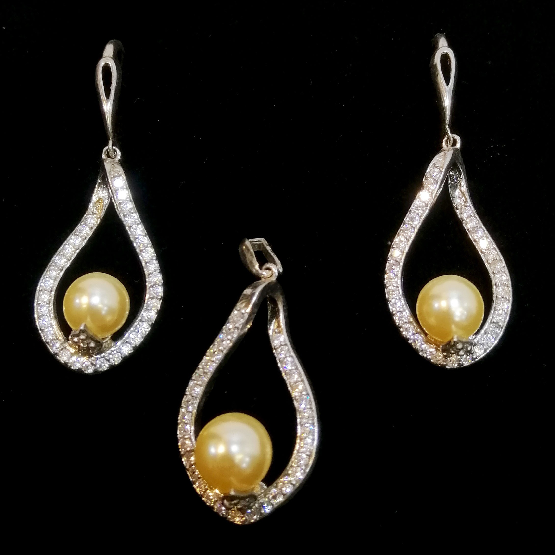 نیم ست زنانه  نقره با روکش رادیوم (کد 1004)