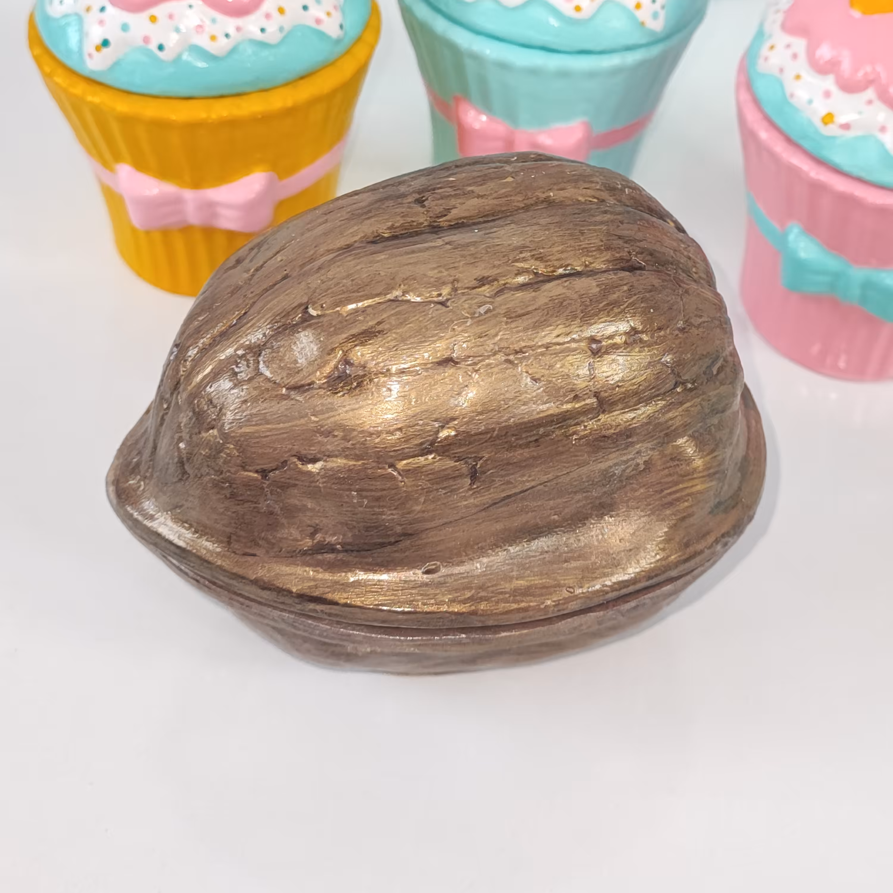 شکلات خوری مدل گردو پلی استر 