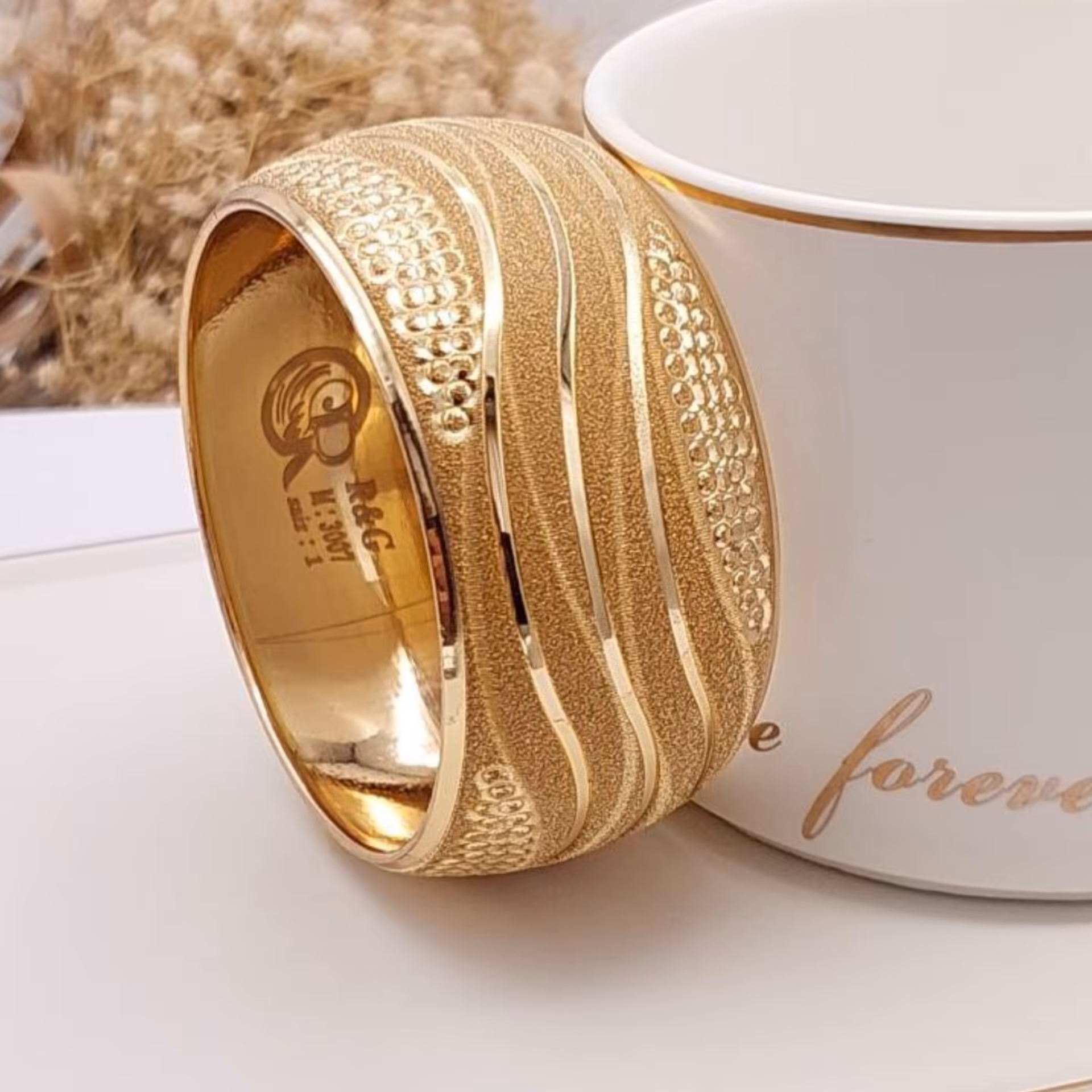 تکپوش طرح طلا با سه سانت پهنا و آبکاری طلا و 5 سال دوام رنگ 