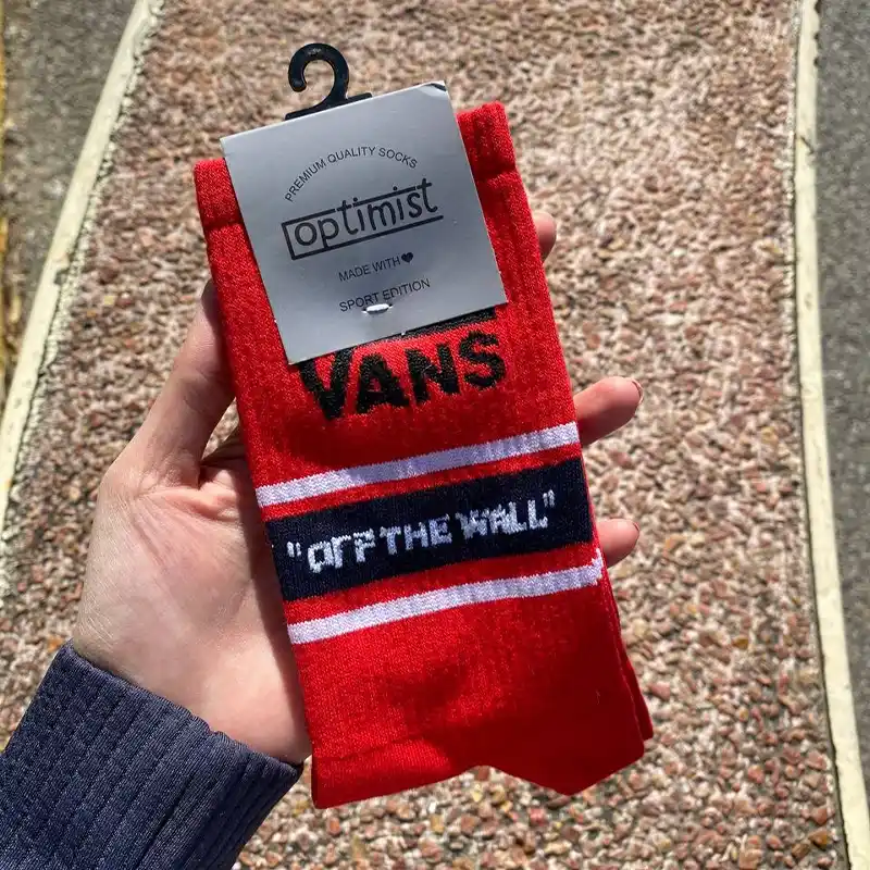 جوراب ونس قرمز - جوراب قرمز ونس