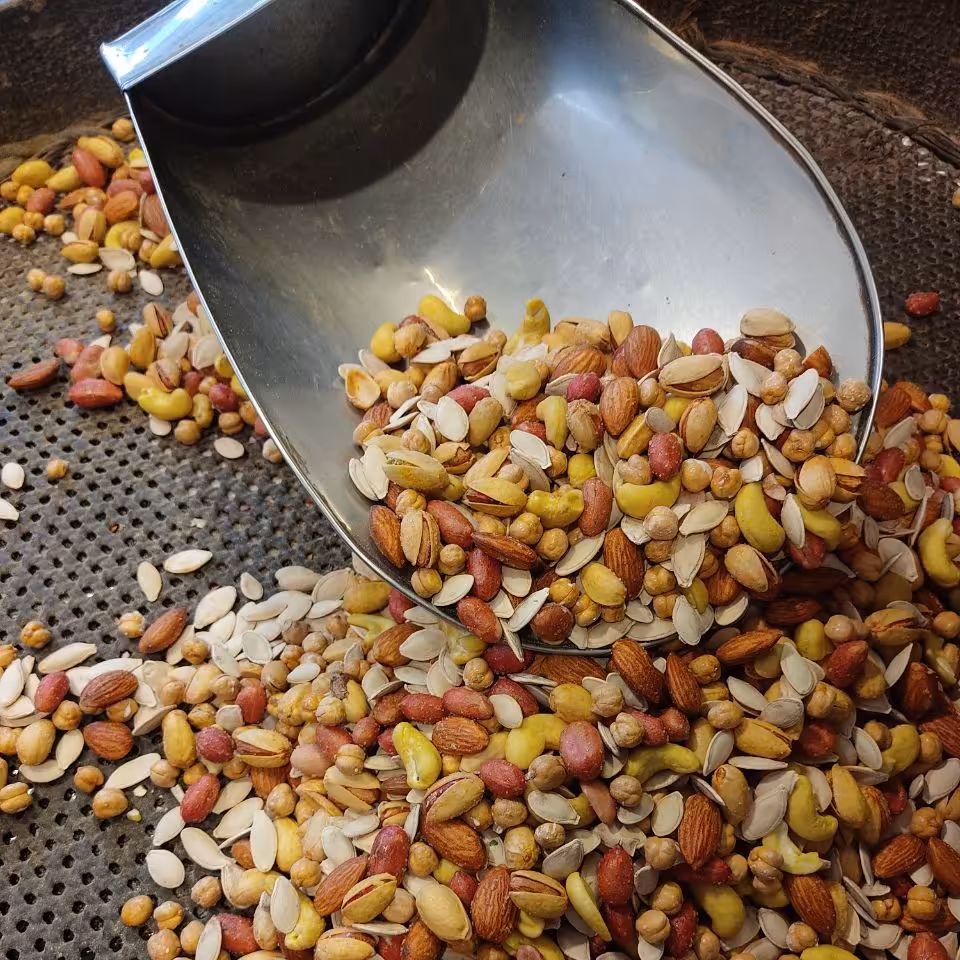 آجیل شور مخصوص تبریز(900گرمی)