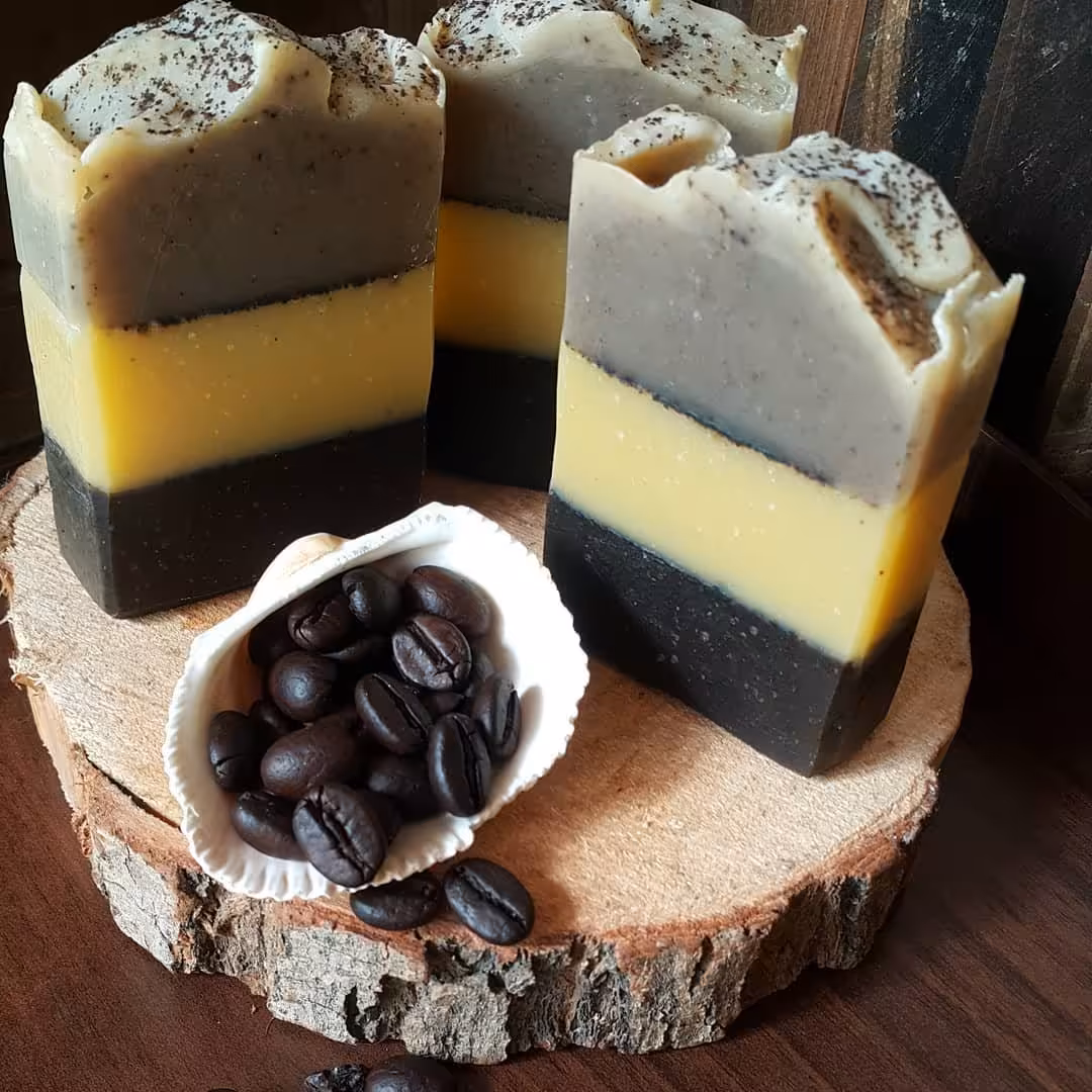 صابون دستساز قهوه و انار
