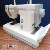 ژانومه دو کله مدل new home یا 2200یا 2100 ( سردوز 2نخ عالی  و چرخ خیاطی) قدرتی پر قدرت با قاب و پدال (پس کرایه)