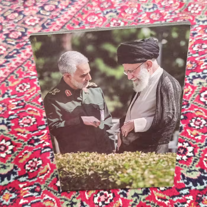 تابلو رومیزی طرح سردار 