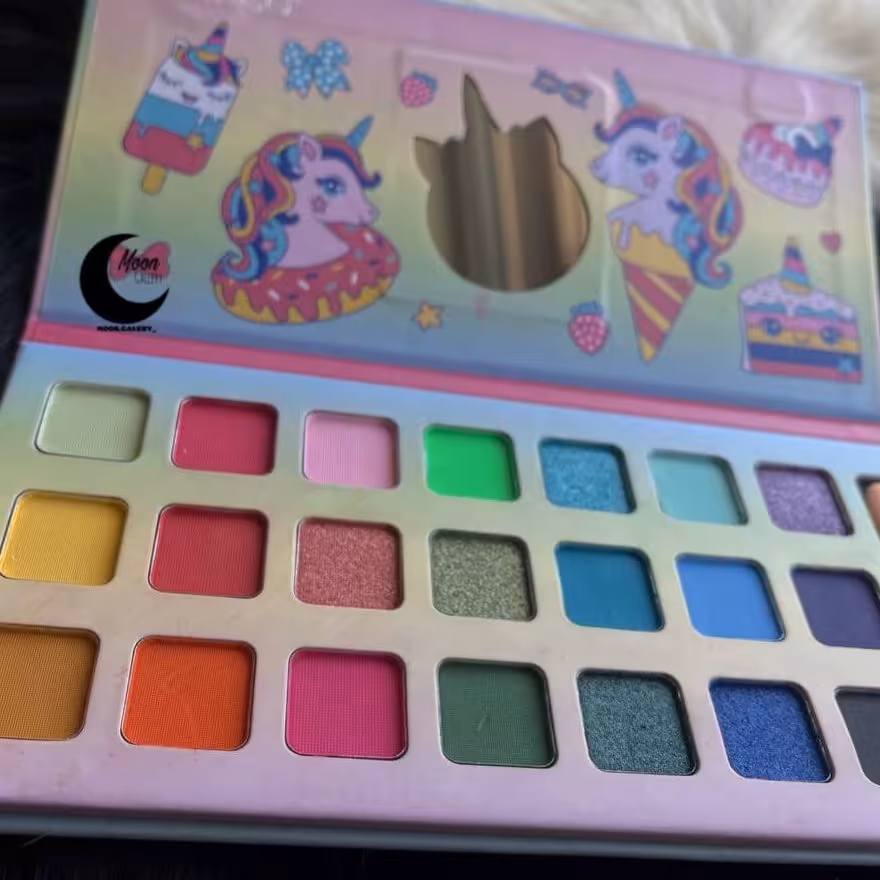 سایه اورجینال IGOODCO
سایه 24 رنگ یونیکورن


