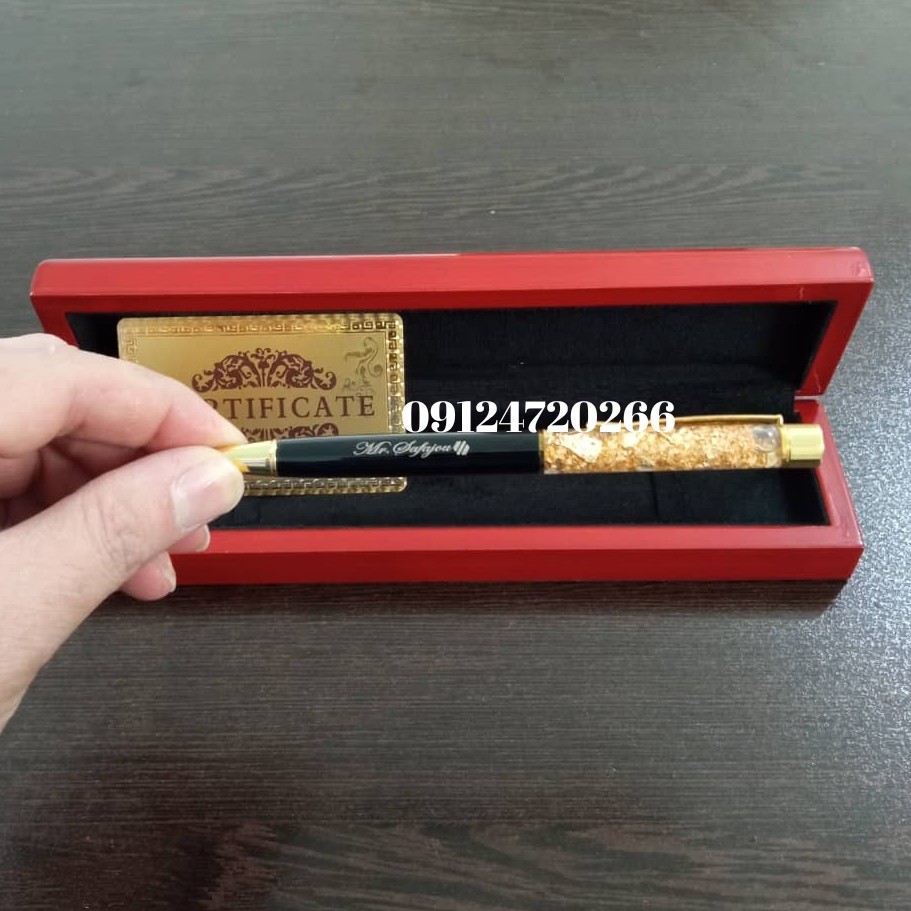 خودکار گلدفویل مشکی روکش طلا 24عیار با جعبه چوبی و شناسنامه به همراه حک اسم رایگان 
