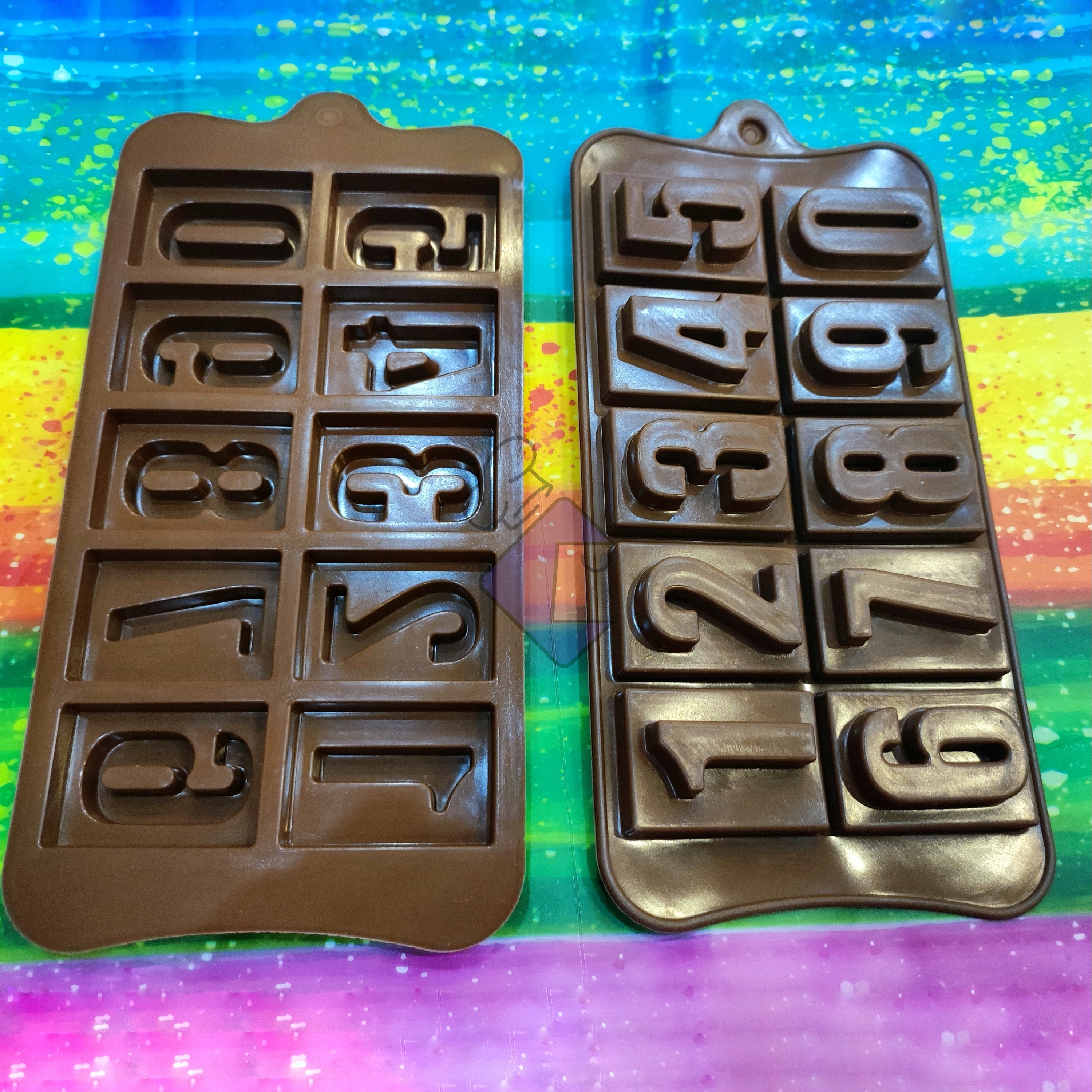 قالب سیلیکونی مخصوص رزین و شکلات و صابون دستساز و ... طرح اعداد انگلیسی 