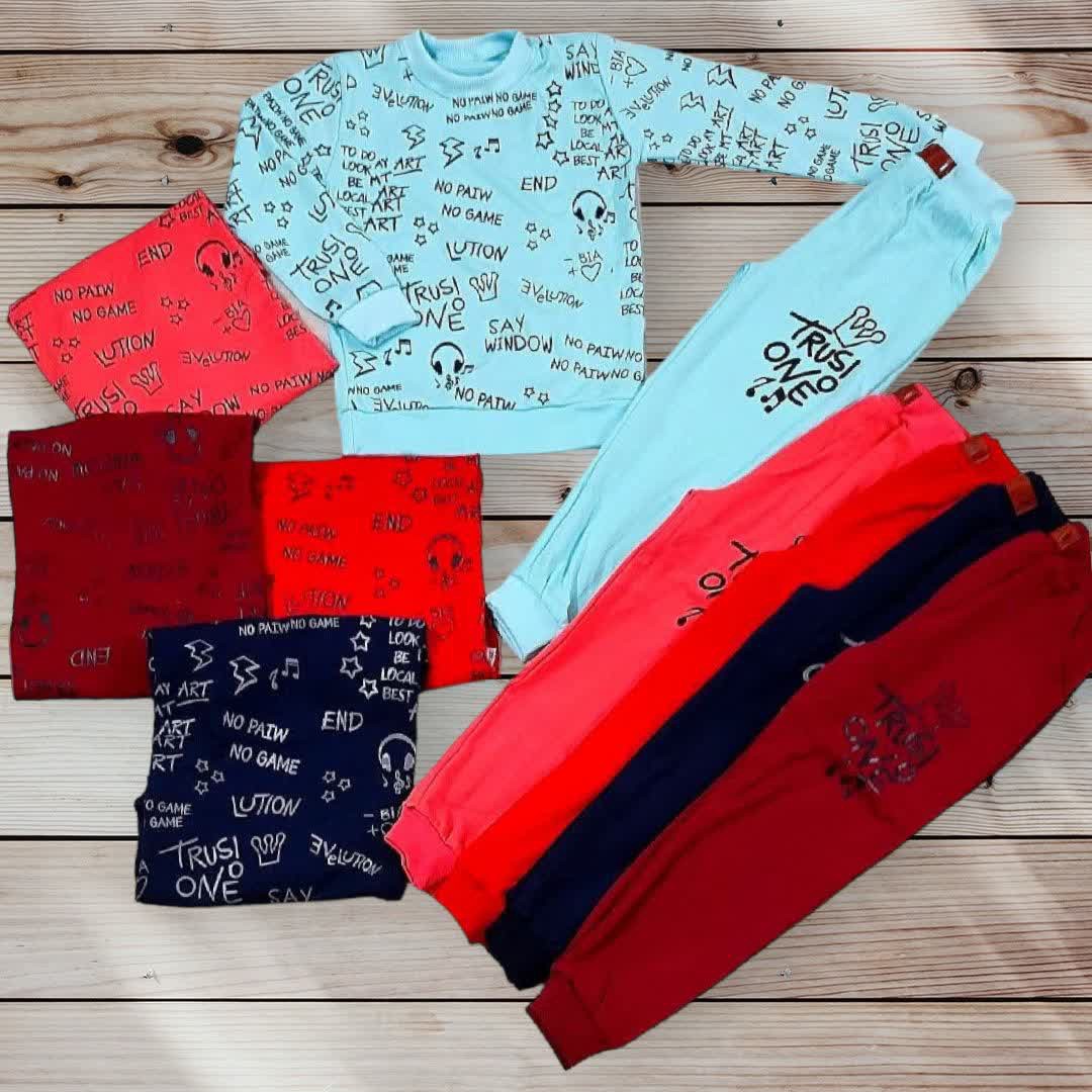 ست پسرانه شیک تمام چاپ بلوزشلوارپسرانه مناسب سن5ماه تا9ساله6رنگ جنس پنبه سوپرفوق العاده باکیفیت سایز35-40-45-50قواره دار