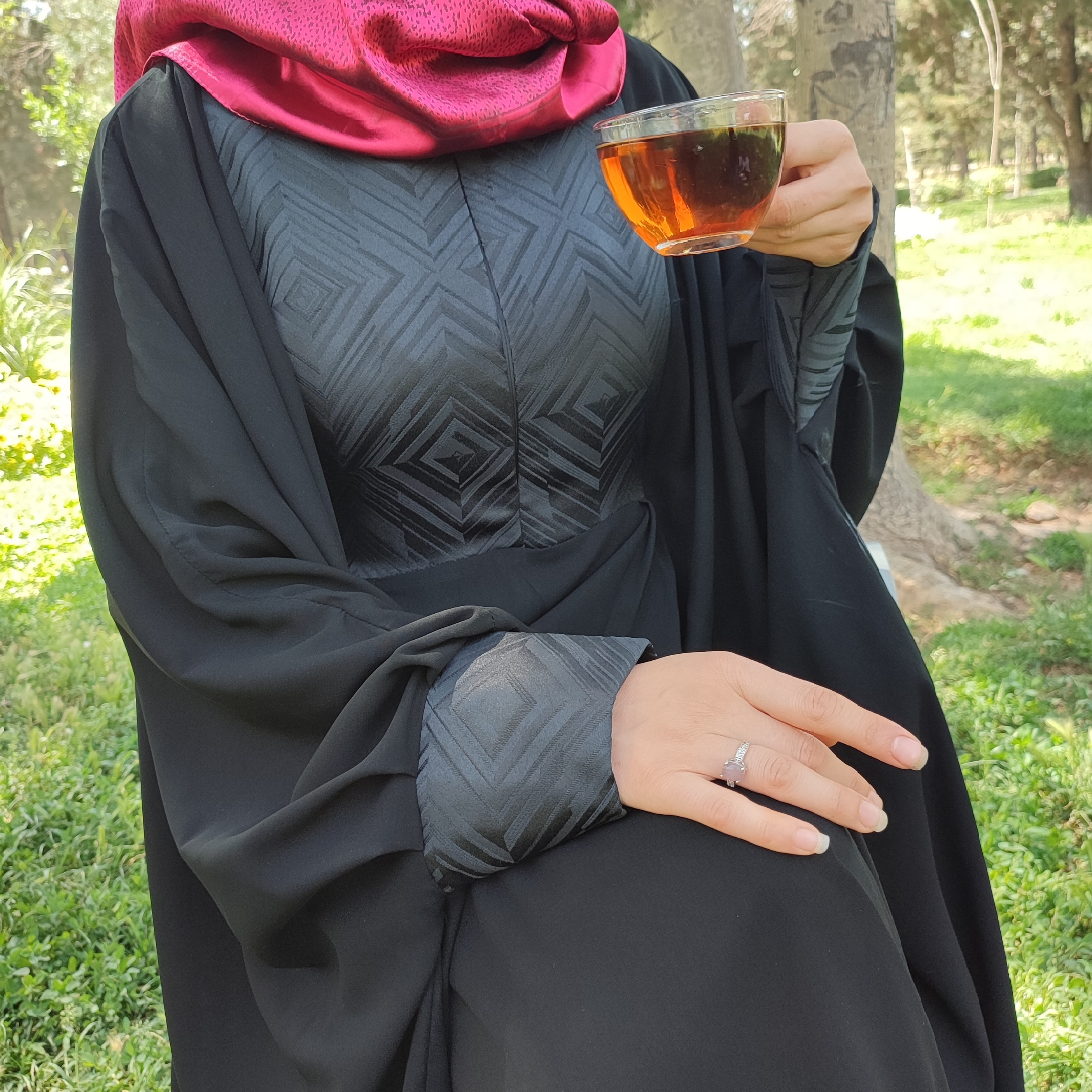 مانتو عبایی با ژاکارد لوزی کد 111